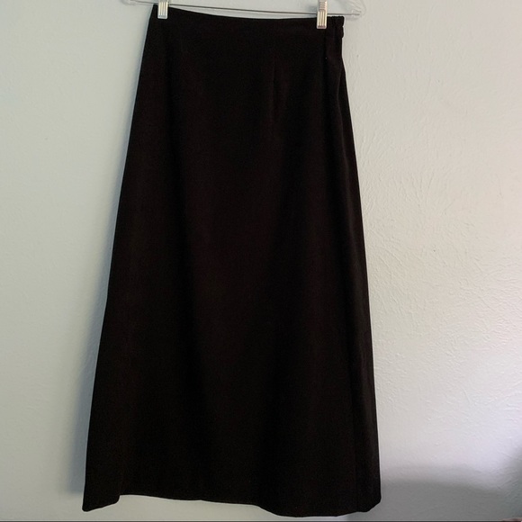 david brooks Dresses & Skirts - David Brooks Black Velvet A-Line Skirt w Ruffles